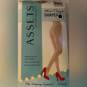 New assets by spanx nude mid thigh shaper size 5